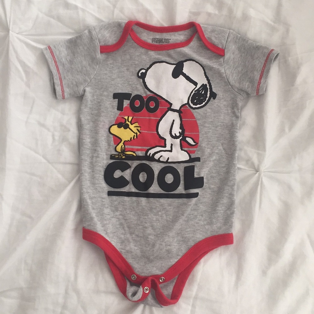 Peanuts Snoopy Onsie